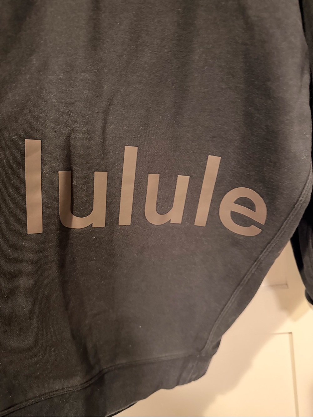 Lululemon athletica Women’s Crewneck Sweatshirt - Picture 2 of 5